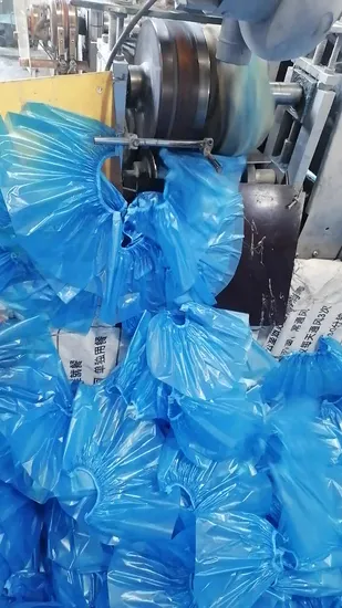 Tampa impermeável plástica descartável médica da sapata do PE da sala de limpeza da sapata do CPE descartável anti